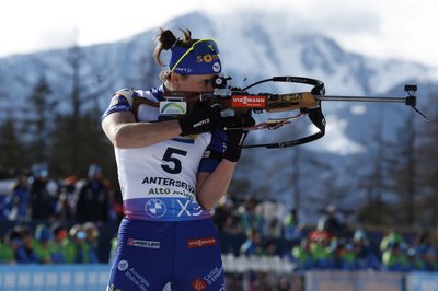 Жюлія Сімон пропустить стартовий етап сезону Кубка світу через санкції
